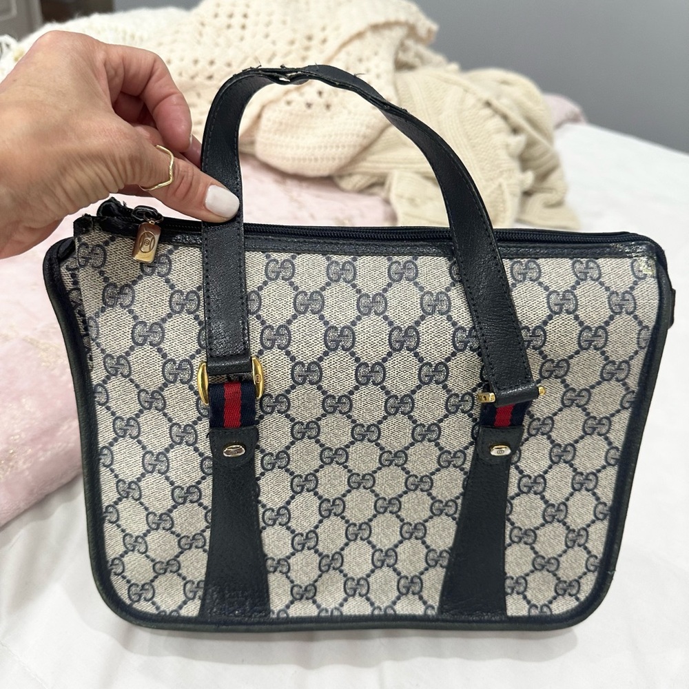 Gucci Cream and Blue with Signature Design